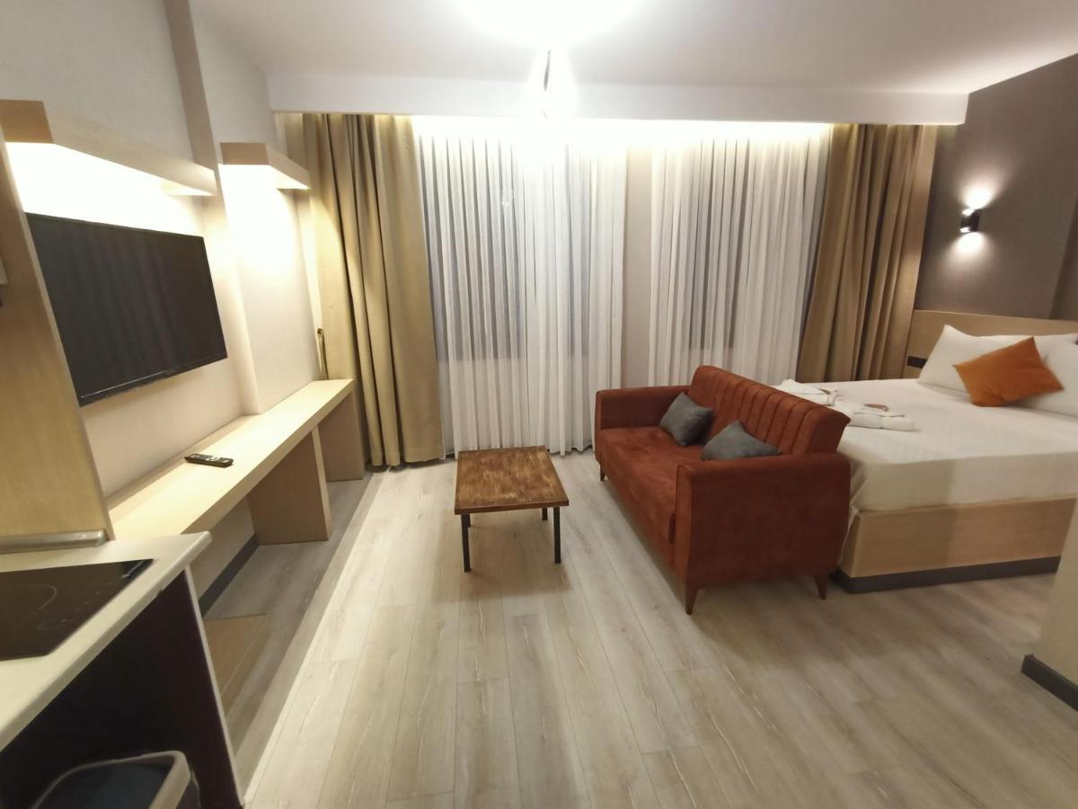 New Falcon Palas Otel Истанбул Екстериор снимка