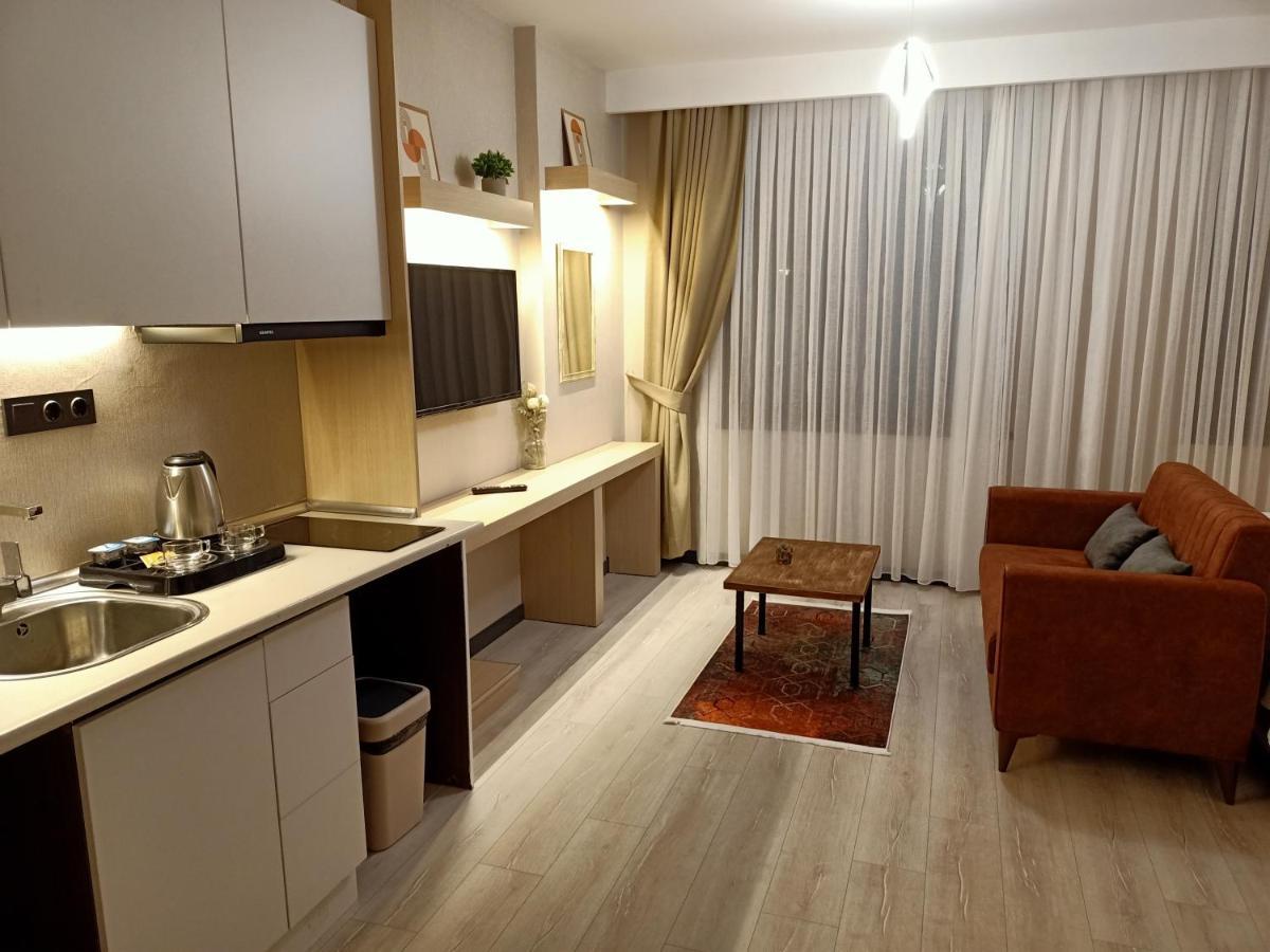 New Falcon Palas Otel Истанбул Екстериор снимка